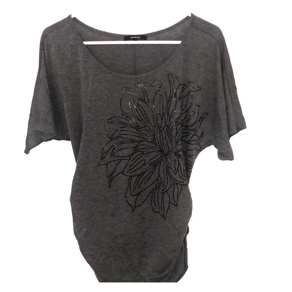 Grey top with ruched style on both sides